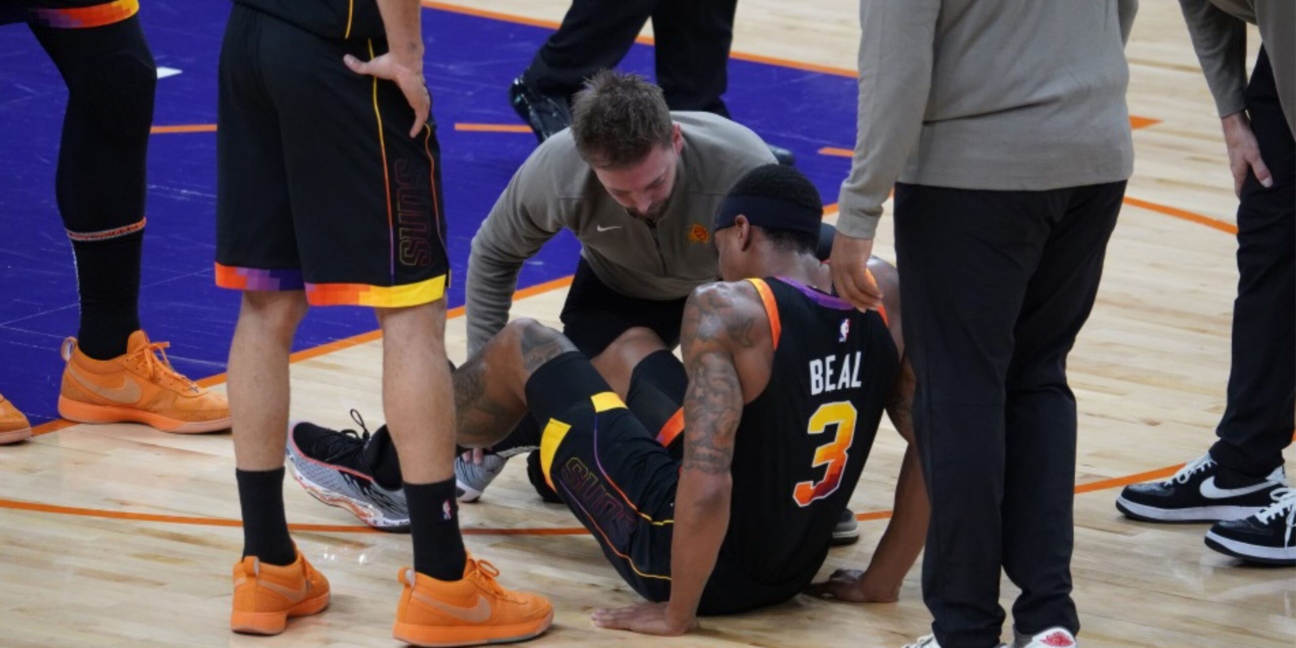 Suns’ Big Three Hopes Crippled as Bradley Beal Limps Out with Ankle Injury (Is This the End of the Dream?)